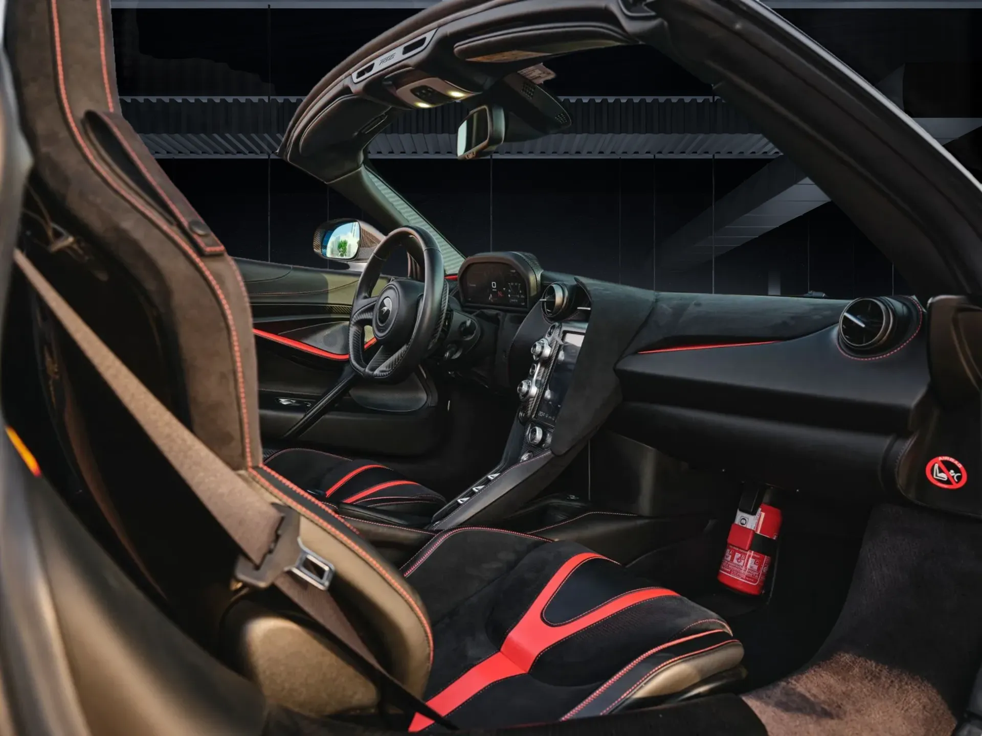 McLaren 720S Spyder - image 4